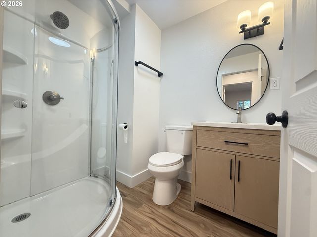 11024 Se LONG St, Portland, OR 97266