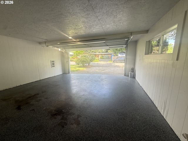 11024 Se LONG St, Portland, OR 97266