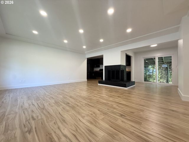 11024 Se LONG St, Portland, OR 97266