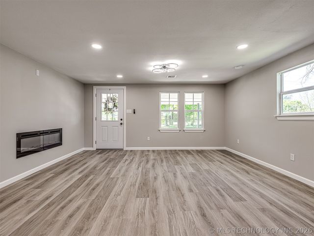 1312 NW Lupa Street, Bartlesville, OK 74003