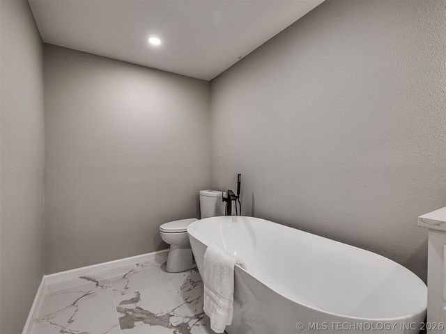 1312 NW Lupa Street, Bartlesville, OK 74003