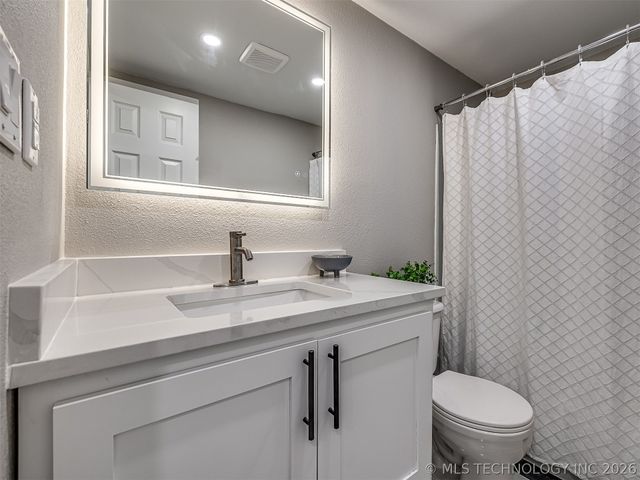 1312 NW Lupa Street, Bartlesville, OK 74003