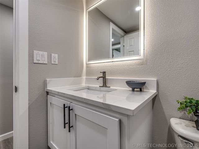 1312 NW Lupa Street, Bartlesville, OK 74003