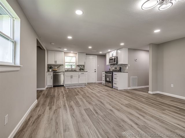 1312 NW Lupa Street, Bartlesville, OK 74003