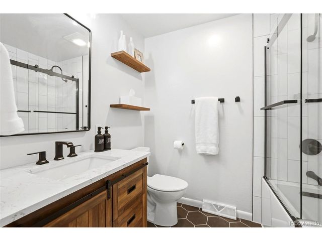 13758 W Asbury Cir, Lakewood, CO 80228