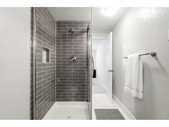 13758 W Asbury Cir, Lakewood, CO 80228