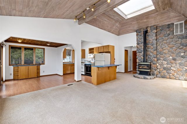 13327 Agate Beach Road, Anderson Island, WA 98303