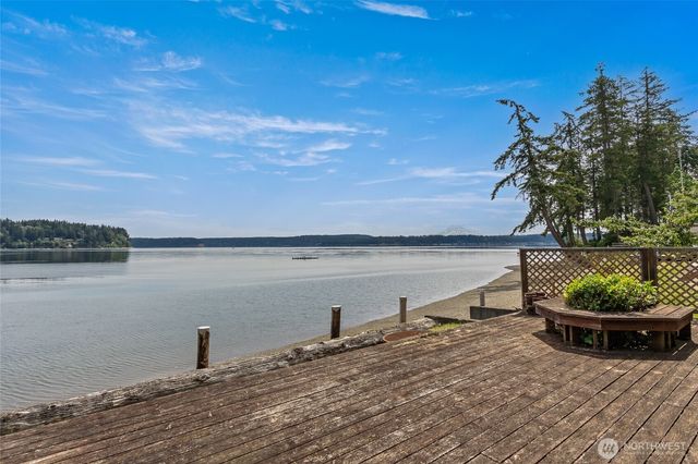 13327 Agate Beach Road, Anderson Island, WA 98303
