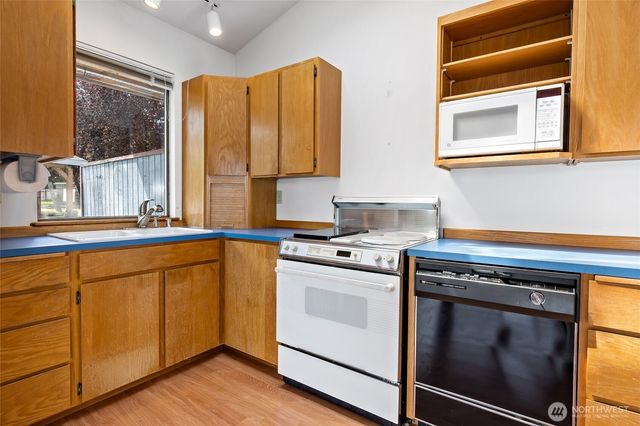 13327 Agate Beach Road, Anderson Island, WA 98303