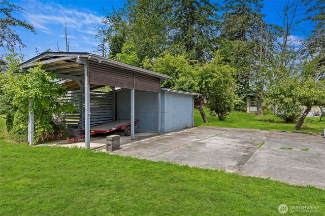 13327 Agate Beach Road, Anderson Island, WA 98303