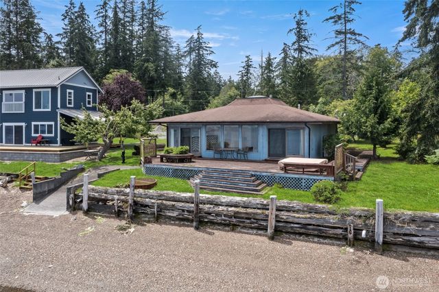 13327 Agate Beach Road, Anderson Island, WA 98303