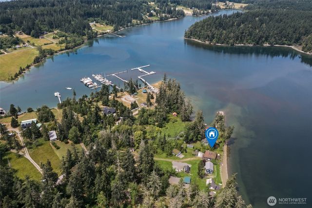 13327 Agate Beach Road, Anderson Island, WA 98303