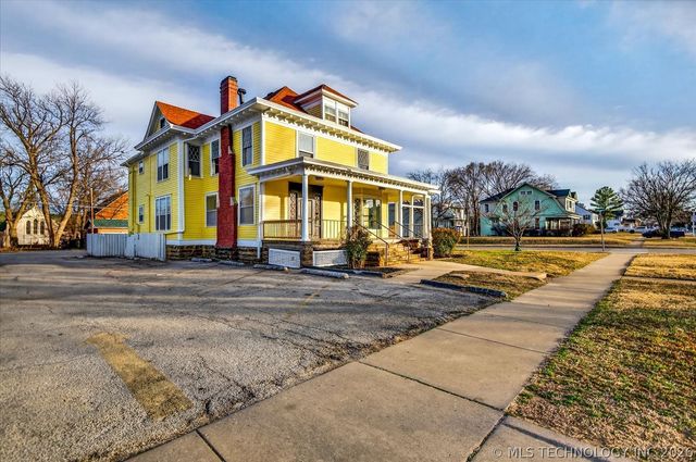 822 S Johnstone Avenue, Bartlesville, OK 74003