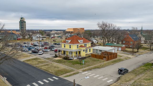 822 S Johnstone Avenue, Bartlesville, OK 74003