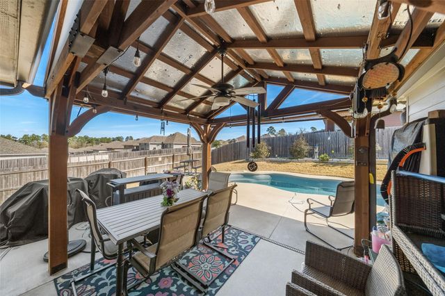 166 Doe Run Drive, Huntsville, TX 77320