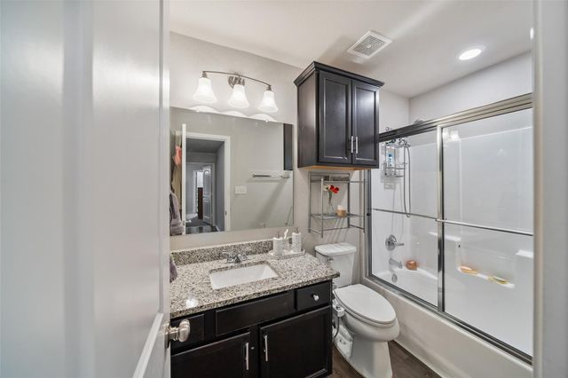 166 Doe Run Drive, Huntsville, TX 77320