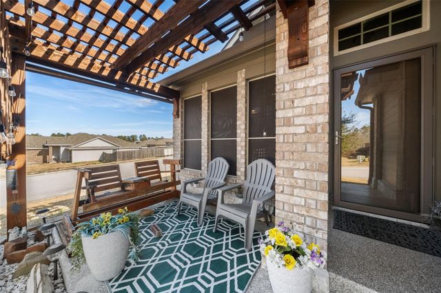 166 Doe Run Drive, Huntsville, TX 77320