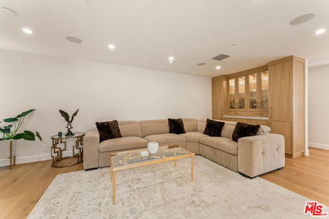 1432 Rutherford Drive, Pasadena, CA 91103