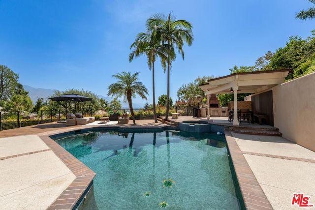 1432 Rutherford Drive, Pasadena, CA 91103