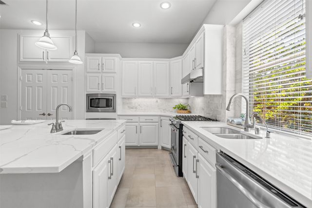 726 Meadowlark Drive, Murphy, TX 75094