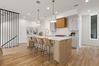 4330 Dickason Avenue 102, Dallas, TX 75219