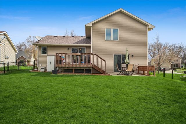 4710 Sawyers Drive, Des Moines, IA 50310