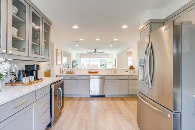 824 Springbrook Drive, Fort Worth, TX 76107