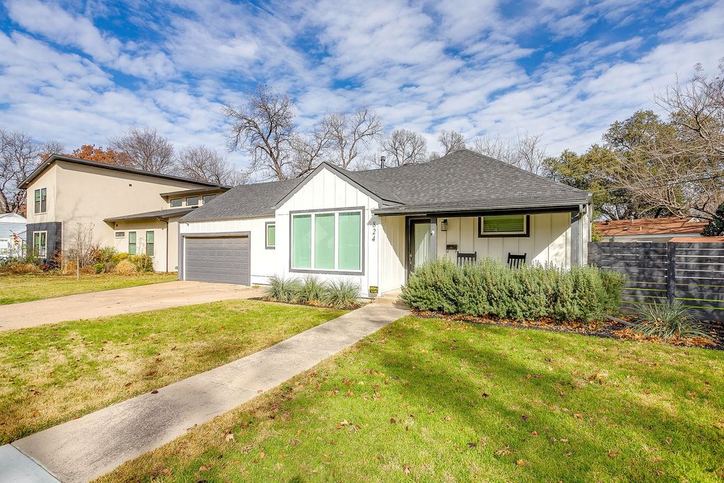 824 Springbrook Drive, Fort Worth, TX 76107