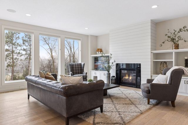 7500 Walnut Grove Lane N, Maple Grove, MN 55311