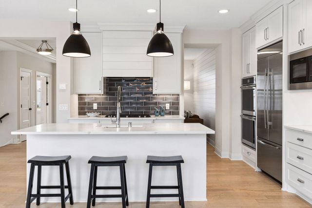 7500 Walnut Grove Lane N, Maple Grove, MN 55311