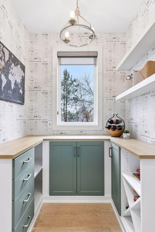 7500 Walnut Grove Lane N, Maple Grove, MN 55311