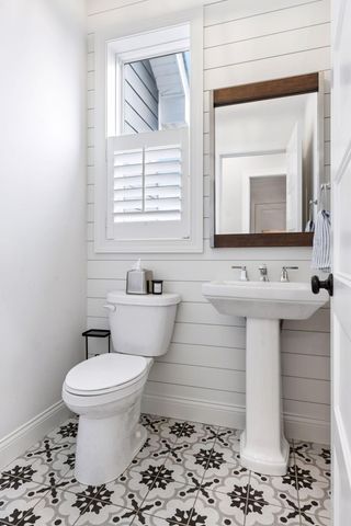 7500 Walnut Grove Lane N, Maple Grove, MN 55311