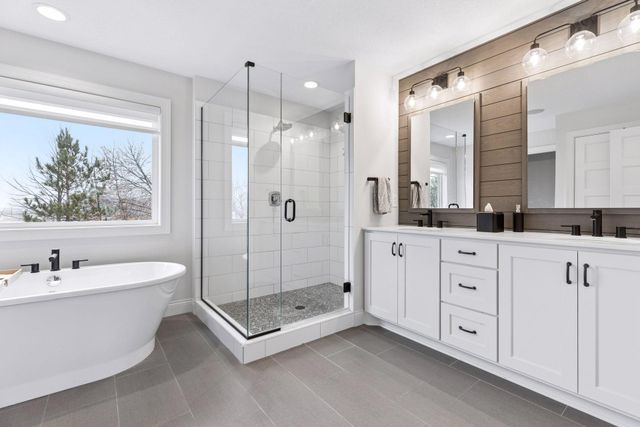 7500 Walnut Grove Lane N, Maple Grove, MN 55311