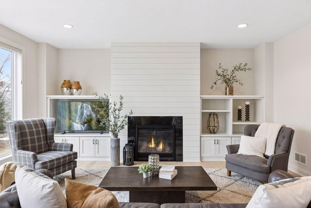 7500 Walnut Grove Lane N, Maple Grove, MN 55311