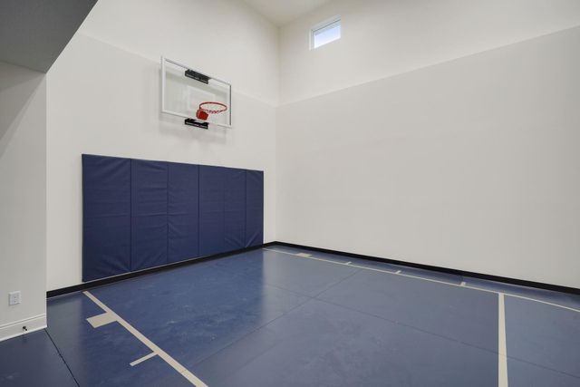 7500 Walnut Grove Lane N, Maple Grove, MN 55311