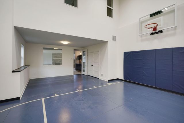 7500 Walnut Grove Lane N, Maple Grove, MN 55311