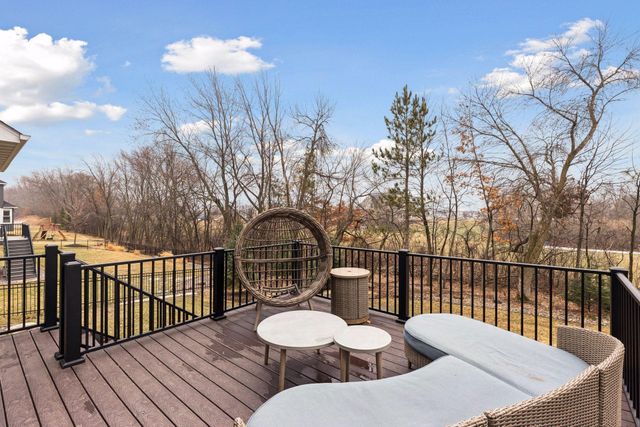 7500 Walnut Grove Lane N, Maple Grove, MN 55311