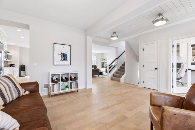 7500 Walnut Grove Lane N, Maple Grove, MN 55311