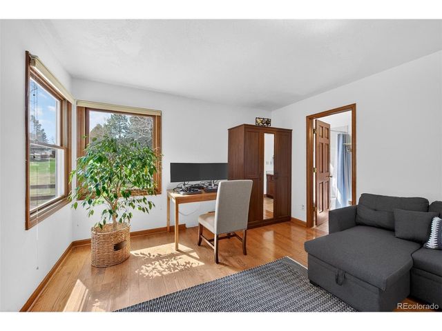 4 Oakmont Ln, Littleton, CO 80127