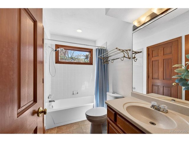 4 Oakmont Ln, Littleton, CO 80127