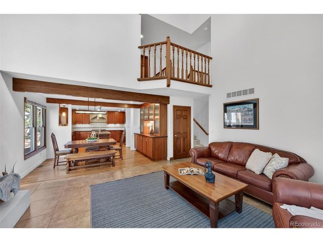 4 Oakmont Ln, Littleton, CO 80127