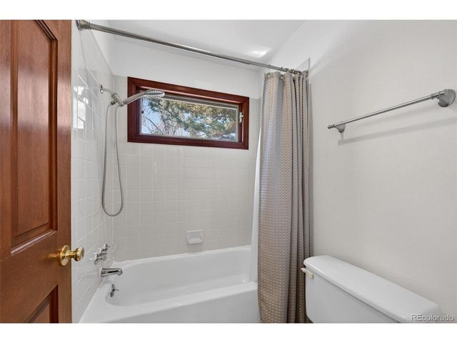 4 Oakmont Ln, Littleton, CO 80127