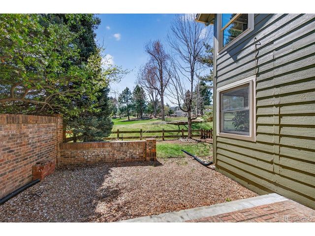 4 Oakmont Ln, Littleton, CO 80127