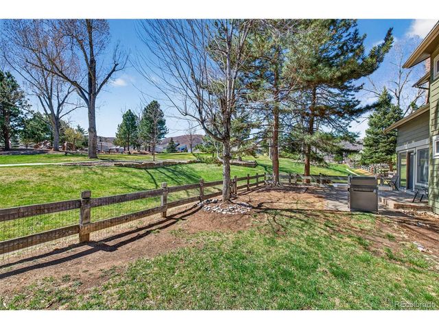 4 Oakmont Ln, Littleton, CO 80127
