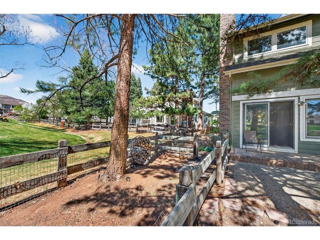 4 Oakmont Ln, Littleton, CO 80127