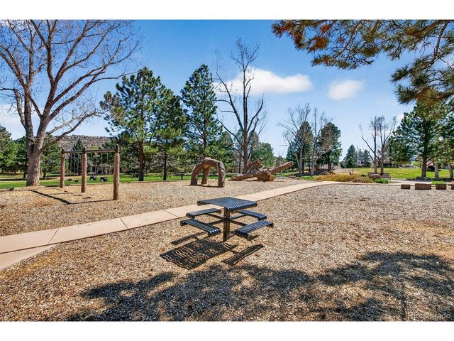 4 Oakmont Ln, Littleton, CO 80127