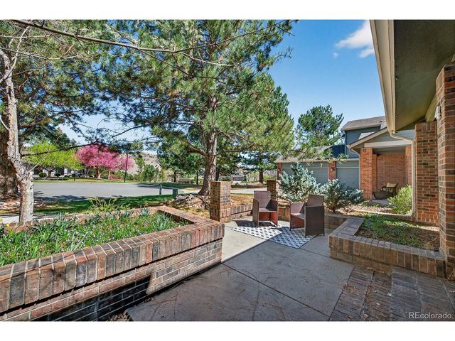 4 Oakmont Ln, Littleton, CO 80127