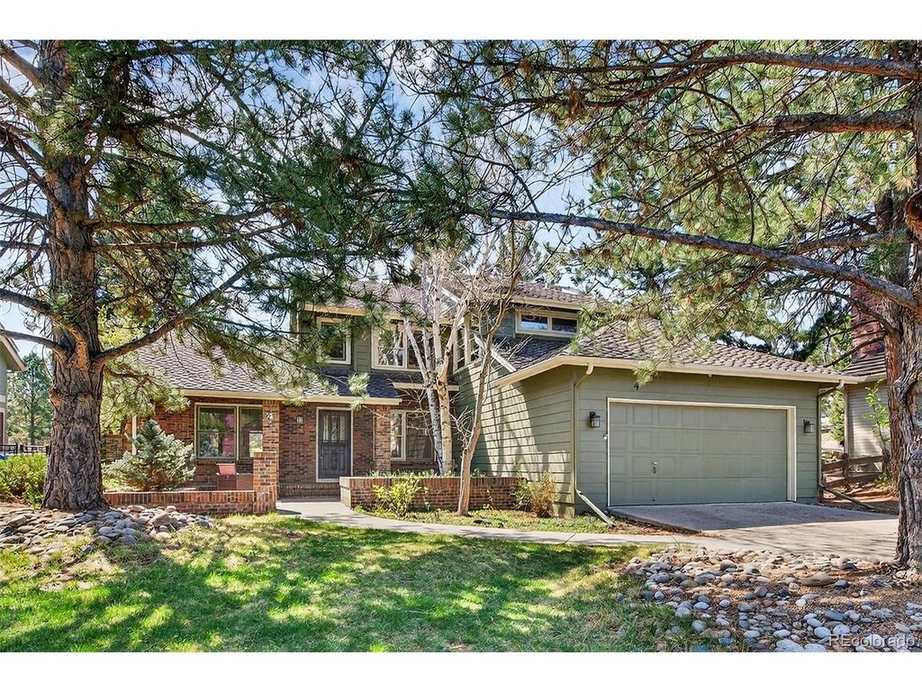 4 Oakmont Ln, Littleton, CO 80127