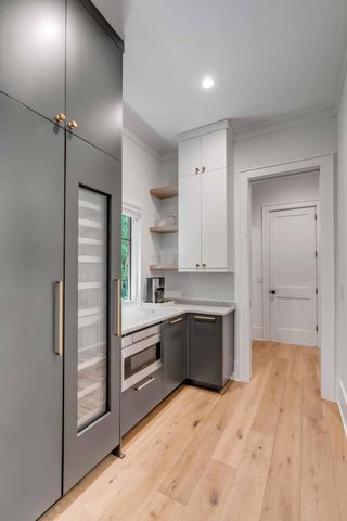 19 Mobile Street, Mount Pleasant, SC 29464