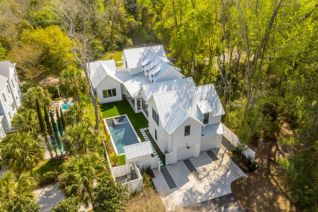 19 Mobile Street, Mount Pleasant, SC 29464